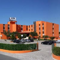 Отель Zodiaco Hotel Quarteira в городе Лоле, Португалия