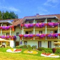 Отель Gotz Pension в городе Дробболах-ам-Фаакер Зее, Австрия