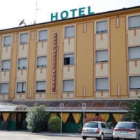 Отель Novo Hotel Rossi в городе Верона, Италия