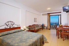 Отель Areti Aparthotel Souda в городе Megala Chorafia, Греция