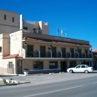 Отель Hostal Lucero в городе Куэвас-дель-Альмансора, Испания