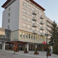 Отель Hotel Pax в городе Тренчьянске Теплице, Словакия