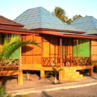 Отель Hotel Gading Beach в городе Маумере, Индонезия