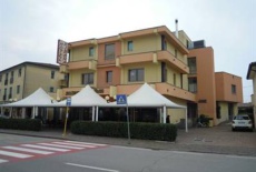 Отель Hotel Xibana в городе Трибано, Италия