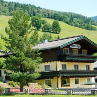 Отель Pension Framone Saalbach-Hinterglemm в городе Saalbach, Австрия