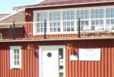 Отель Aventyrsgardens Vandrarhem Kinnekulle в городе Чельбю, Швеция