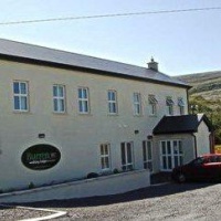 Отель Burren Walking Lodge Ballyvaughan в городе Балливаган, Ирландия