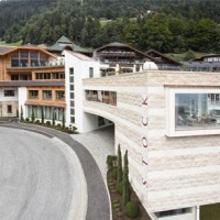 Отель Sporthotel Stock в городе Финкенберг, Австрия