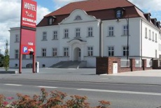 Отель Hotel Adler Swarzedz в городе Сважендз, Польша