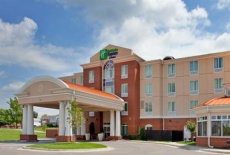 Отель Holiday Inn Express Hotel & Suites Kansas City - Grandview в городе Грандвью, США