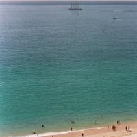 Отель Stunning Beach Pad in Sunny Sesimbra WiFi inc в городе Сезимбра, Португалия