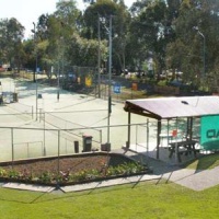 Отель T's Tennis Resort в городе Порт Маккуори, Австралия