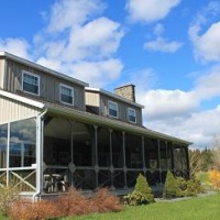 Отель The Chanterelle Country Inn & Cottages в городе Баддек, Канада