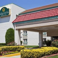 Отель La Quinta Inn & Suites Atlanta Airport в городе Атланта, США