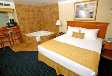 Отель Best Western Plus InnSuites Ontario Airport E Hotel & Suites в городе Ранчо-Кукамонга, США
