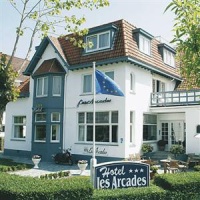 Отель Hotel Les Arcades Knokke-Heist в городе Heist, Бельгия