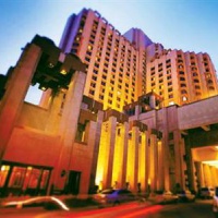 Отель The Lalit New Delhi в городе Нью-Дели, Индия