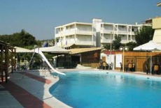 Отель Hotel Stomio Beach Kymi в городе Oxylithos, Греция