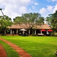 Отель The Wallawwa Hotel в городе Катунаяке, Шри-Ланка