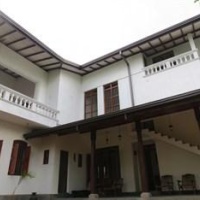 Отель Villa 63 в городе Боралесгамува, Шри-Ланка
