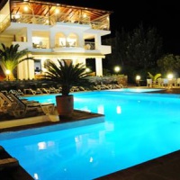 Отель Glavas Inn в городе Геракини, Греция