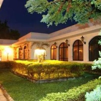Отель Hotel Rosita Garden в городе Серра-Негра, Бразилия