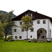 Отель Romedihof Backpacker Hostel в городе Имст, Австрия
