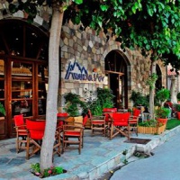 Отель Arahova Inn Arachova в городе Арахова, Греция
