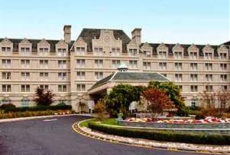 Отель Hilton Pearl River в городе Спринг Валли, США