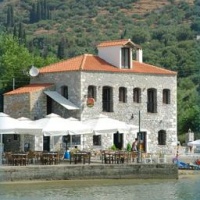 Отель Kotronas Bay Bungalows в городе Kotronas, Греция