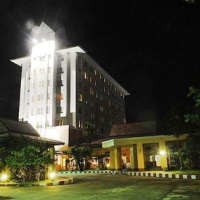 Отель Imperial Narathiwat Hotel в городе Наратхиват, Таиланд