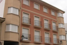 Отель Apartahotel Los Hermanos в городе Оканья, Испания