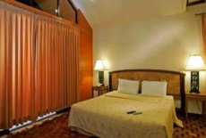 Отель Canyon Woods Residential Resort Batangas в городе Калака, Филиппины