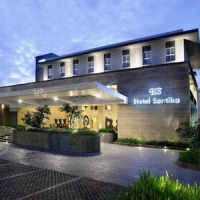 Отель Hotel Santika Mataram в городе Матарам, Индонезия