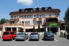 Отель Hotel Kamei в городе Snina, Словакия