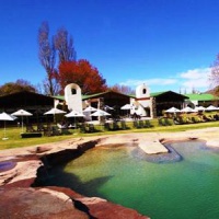 Отель Bushmans Nek Berg & Trout Resort в городе Ундерберг, Южная Африка