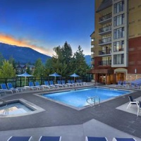 Отель Hilton Whistler Resort & Spa в городе Уистлер, Канада