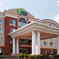 Отель Holiday Inn Express Suites Middleboro в городе Миддлборо, США