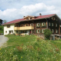 Отель BioHof Casutt в городе Валендас, Швейцария
