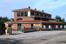 Отель Residence La Piscina в городе Изола-дель-Гран-Сассо-д'Италия, Италия