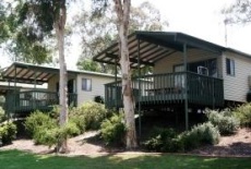 Отель Wallamba River Holiday Park Darawank в городе Халлидейс-Пойнт, Австралия