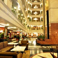 Отель Quality Hotel DV Manor в городе Виджаявада, Индия