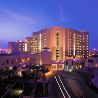 Отель Traders Hotel Qaryat Al Beri Abu Dhabi в городе Абу-Даби, ОАЭ