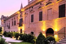 Отель Castello di Semivicoli в городе Казакандителла, Италия
