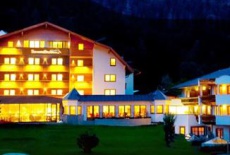 Отель Wellnesshotel Schwarzbrunn в городе Штанс, Австрия