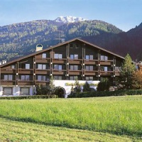 Отель Hotel Ferienclub Schlosslhof Axams в городе Аксамс, Австрия