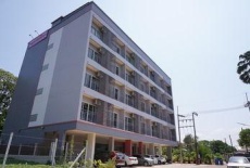 Отель Chompu Nakarin Apartment в городе Транг, Таиланд