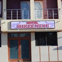 Отель Hotel Shreenidhi в городе Дварка, Индия