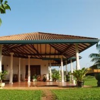 Отель Hotel Savonrich в городе Анурадхапура, Шри-Ланка