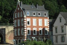 Отель Pfalzer Hof Idar-Oberstein в городе Идар-Оберштайн, Германия